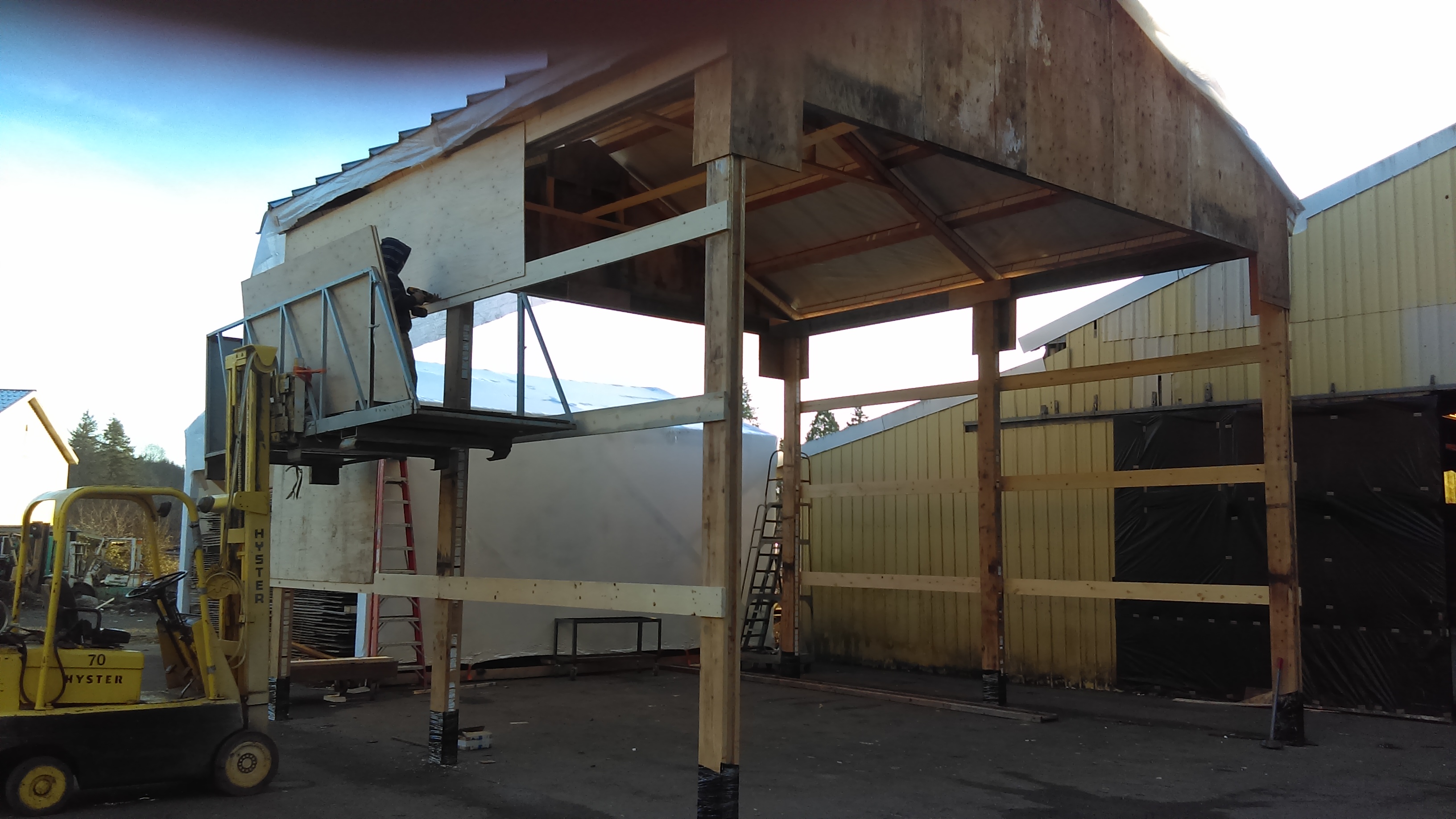 Sing Post and Beam Structure