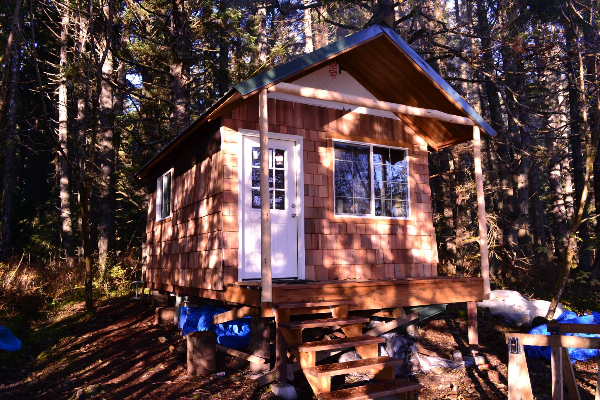 Alaskan super insulated sing tiny house Nonwarping patented wooden