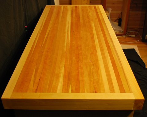 Engineered-plywood-with-natural-wood-veneer-butcher-block – Non-warping